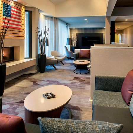 Courtyard By Marriott Chicago Waukegan / Gurnee Hotel Buitenkant foto