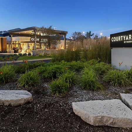 Courtyard By Marriott Chicago Waukegan / Gurnee Hotel Buitenkant foto