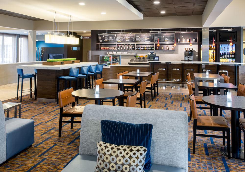 Courtyard By Marriott Chicago Waukegan / Gurnee Hotel Buitenkant foto