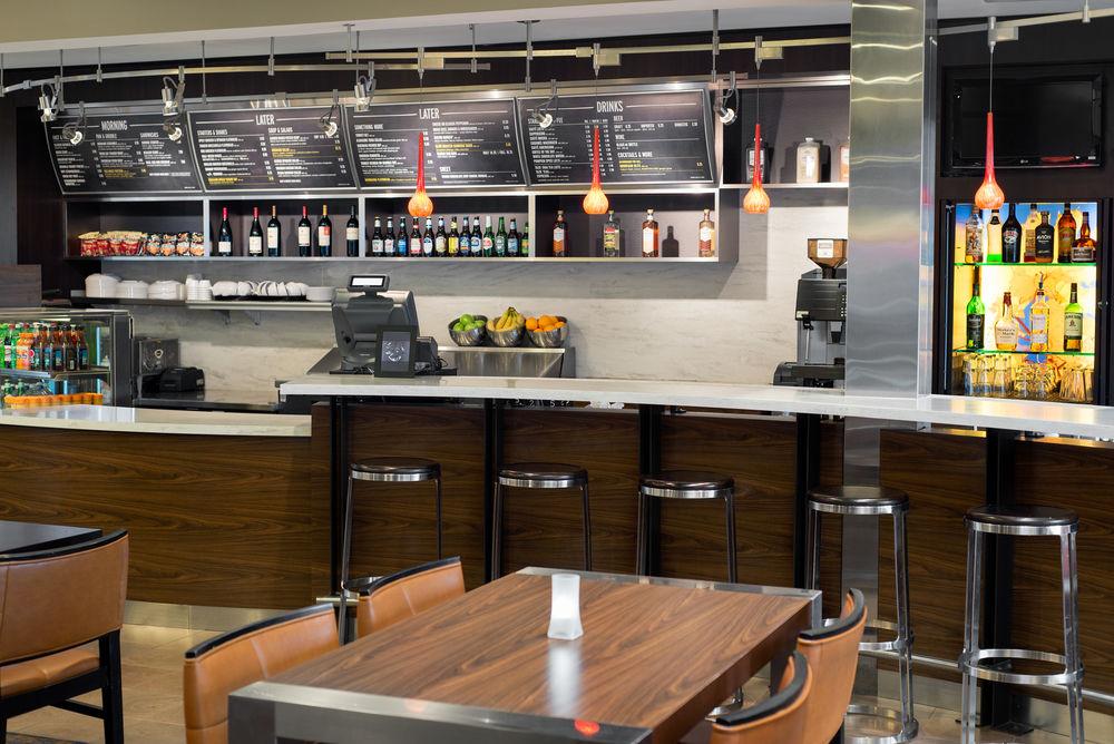 Courtyard By Marriott Chicago Waukegan / Gurnee Hotel Buitenkant foto