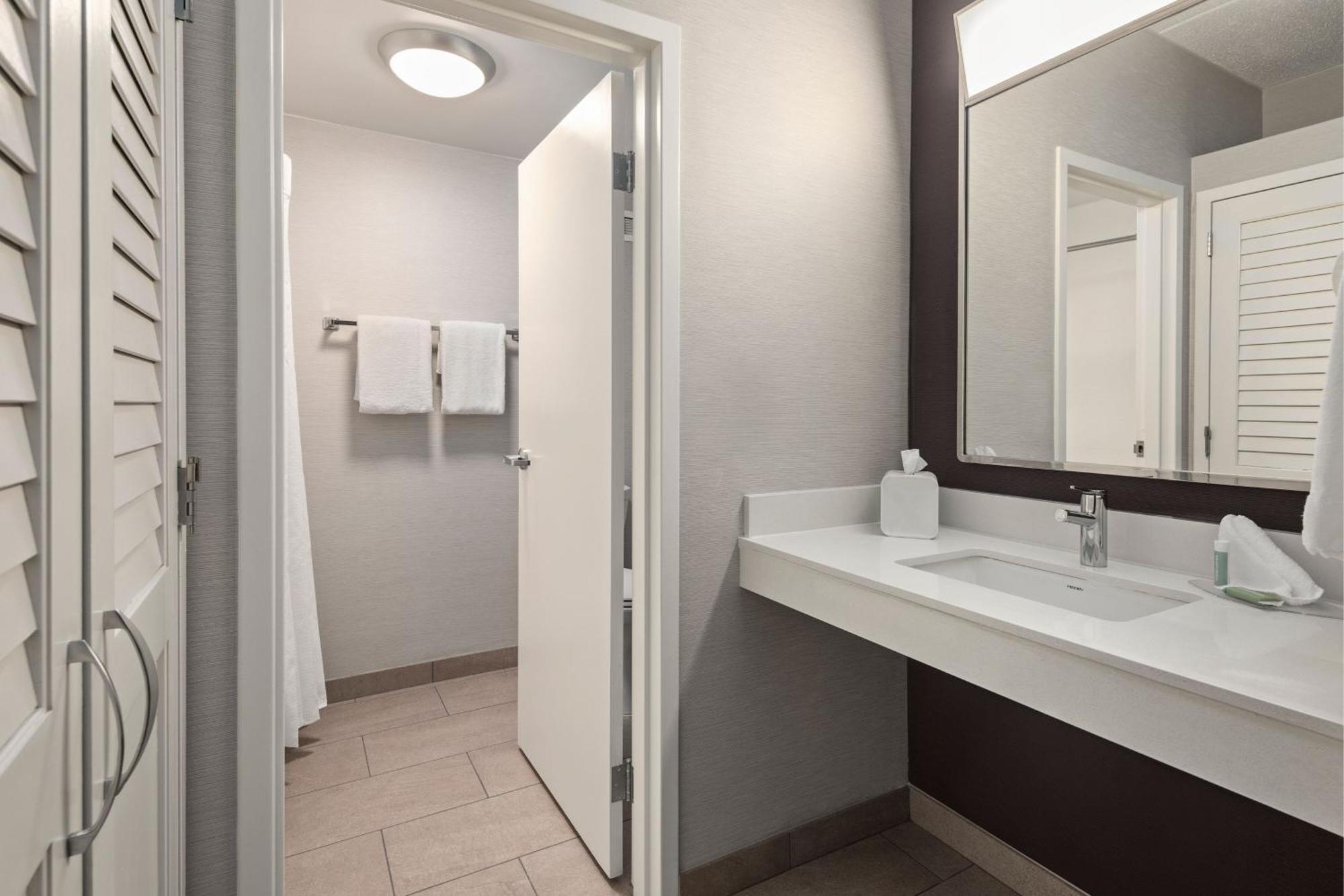 Courtyard By Marriott Chicago Waukegan / Gurnee Hotel Buitenkant foto