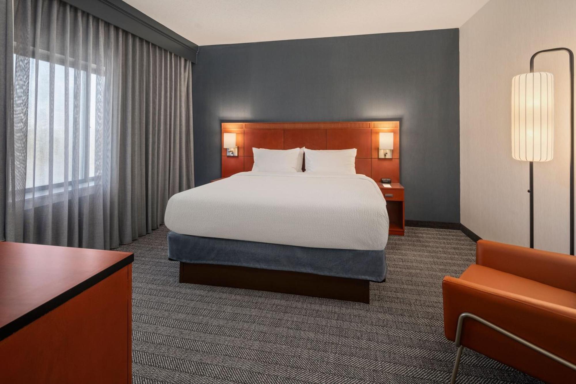 Courtyard By Marriott Chicago Waukegan / Gurnee Hotel Buitenkant foto