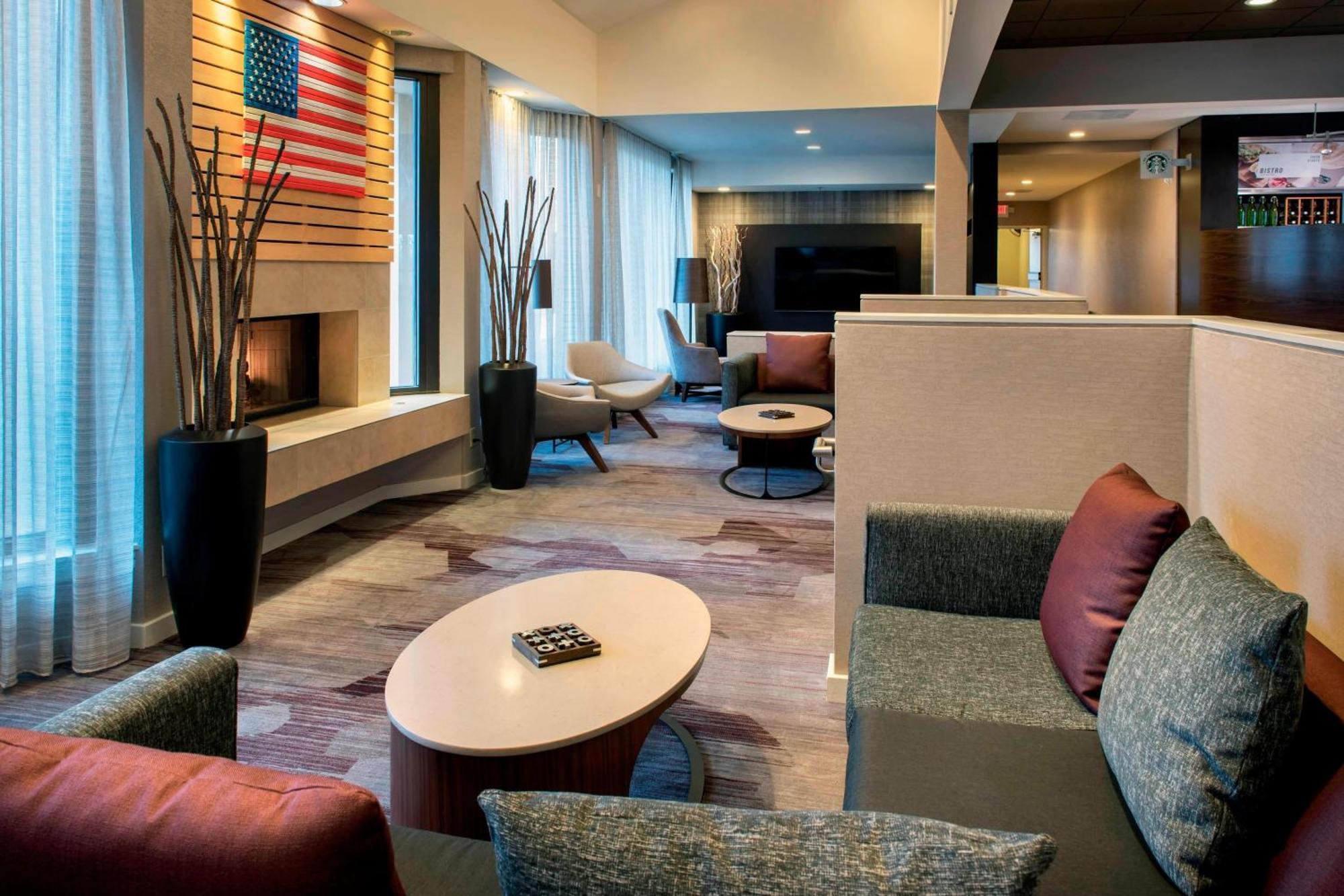 Courtyard By Marriott Chicago Waukegan / Gurnee Hotel Buitenkant foto