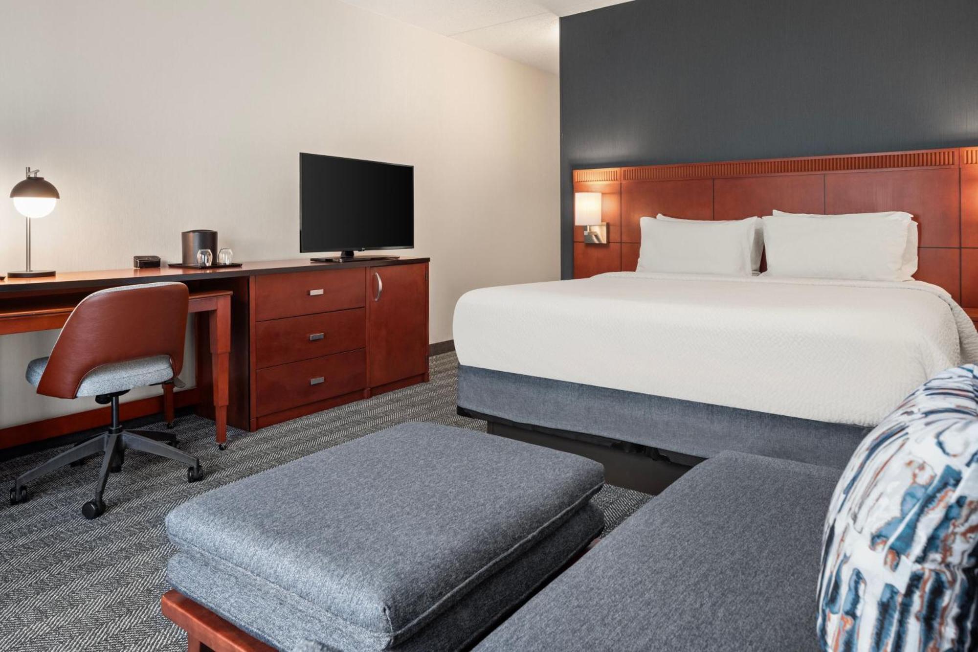 Courtyard By Marriott Chicago Waukegan / Gurnee Hotel Buitenkant foto